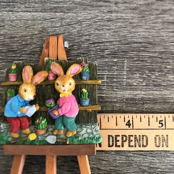 Vtg Bunny Figurine on Mini Easel - Picture 7 of 7